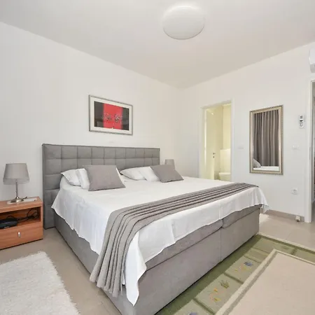 Feriehus Sea Side By Interhome