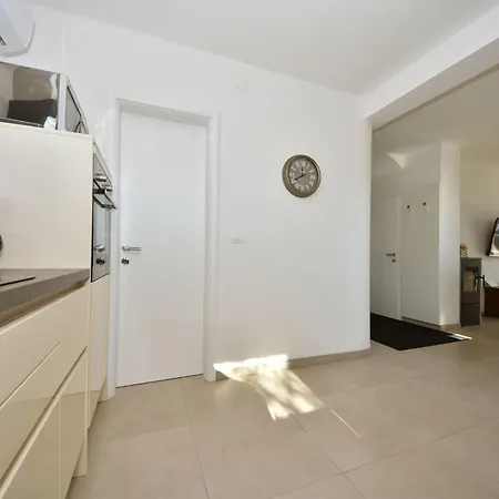 Sea Side By Interhome Feriehus